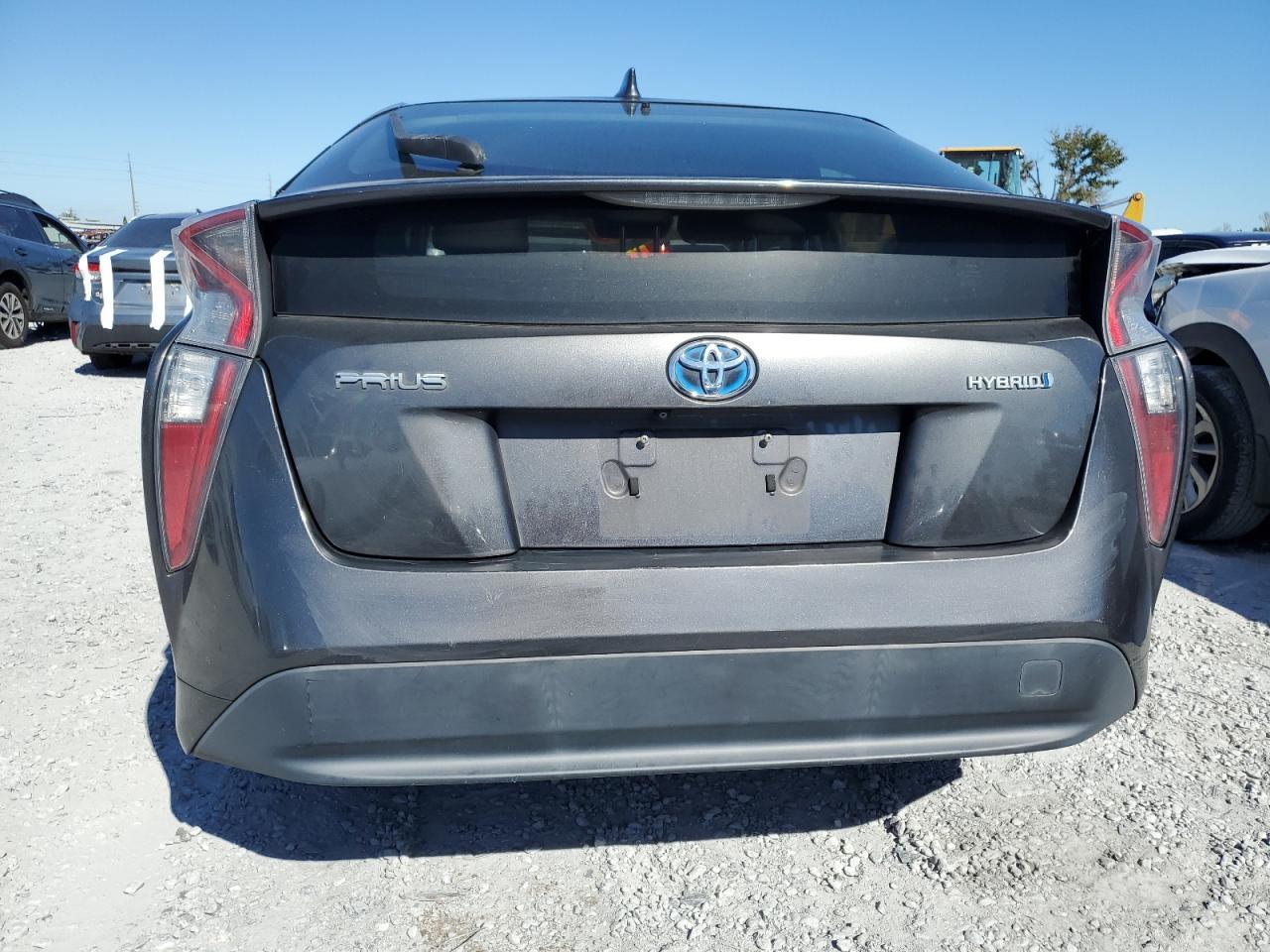 2017 TOYOTA PRIUS