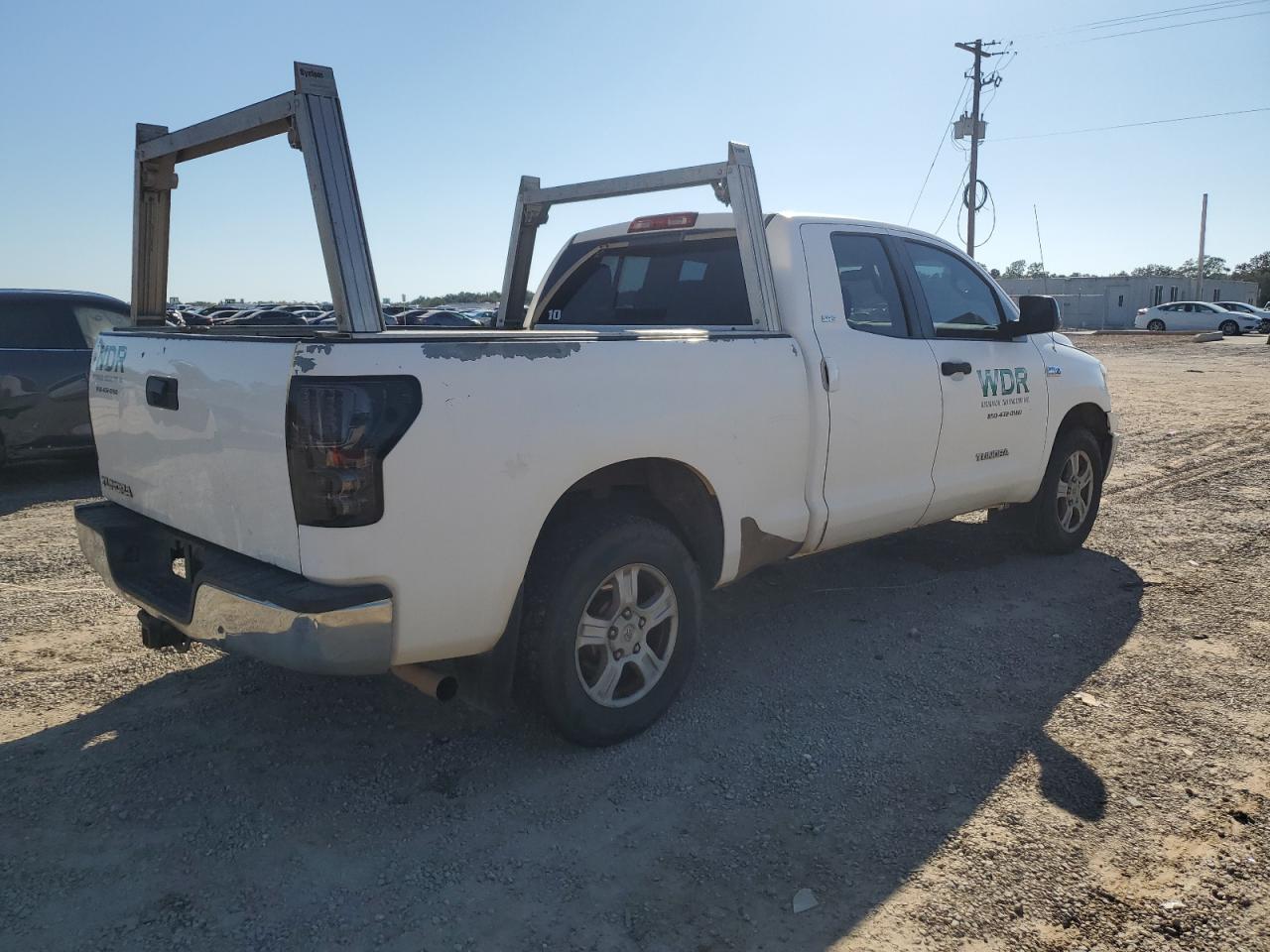 2011 TOYOTA TUNDRA