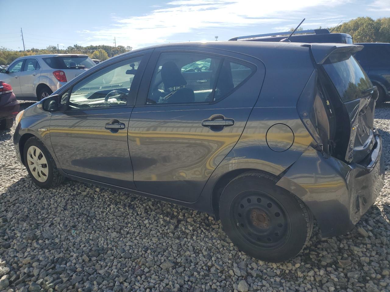 2014 TOYOTA Prius c