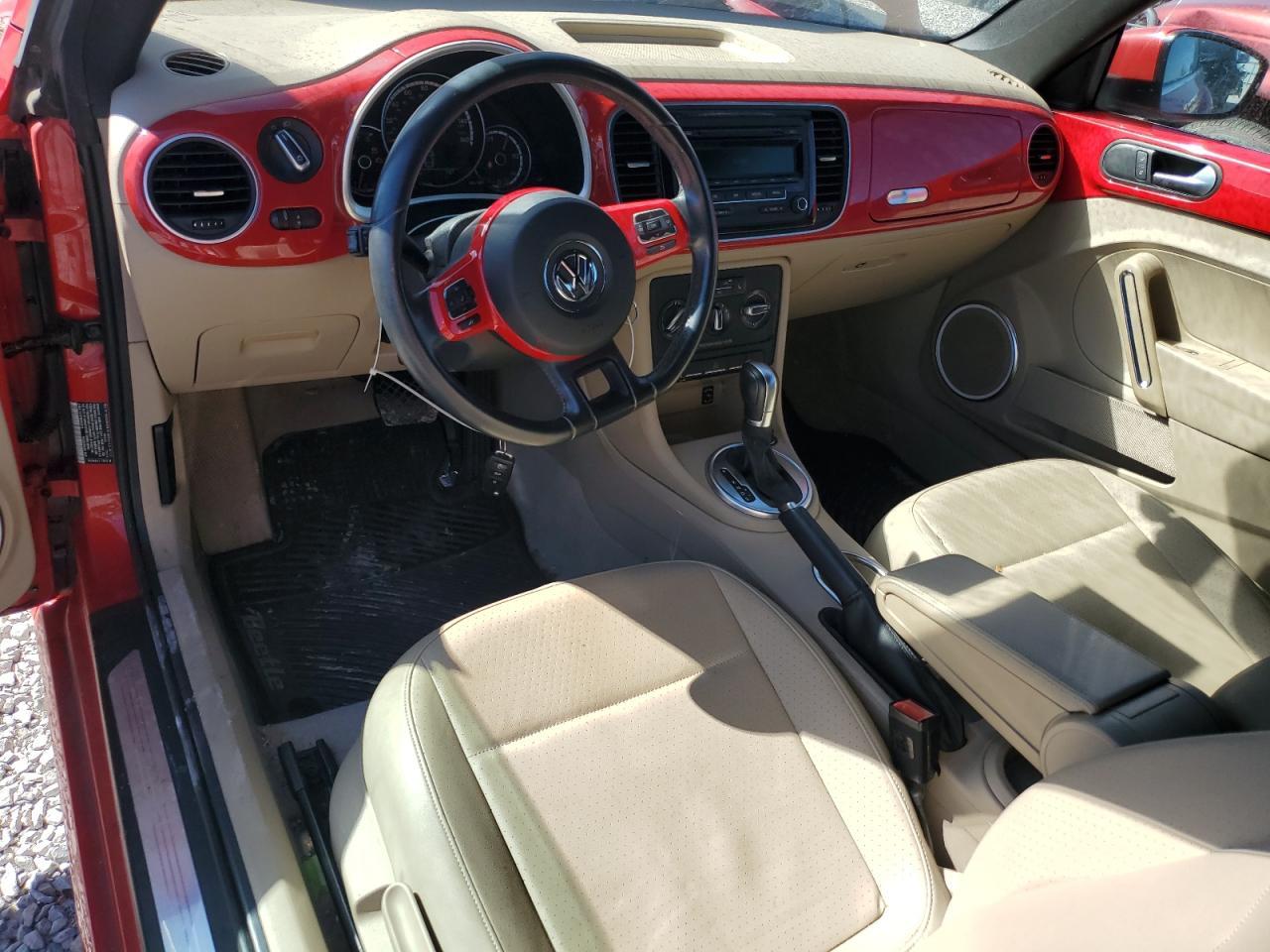 2015 VOLKSWAGEN Beetle