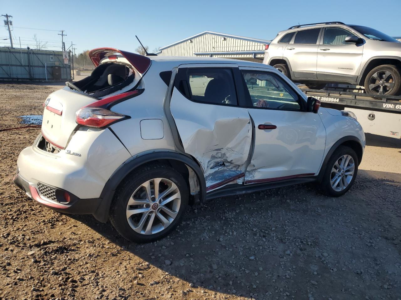 2015 NISSAN Juke
