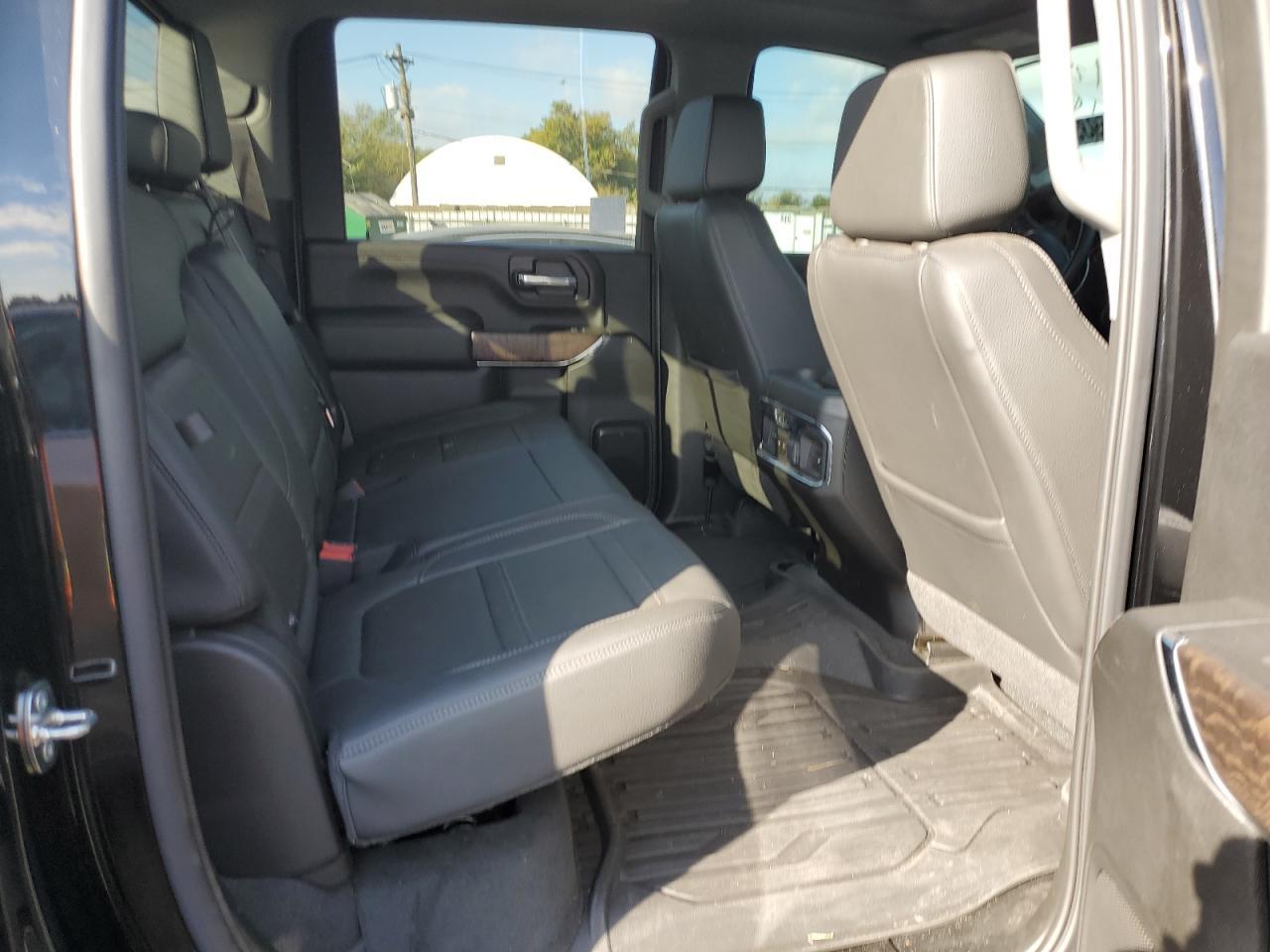 2023 GMC Sierra
