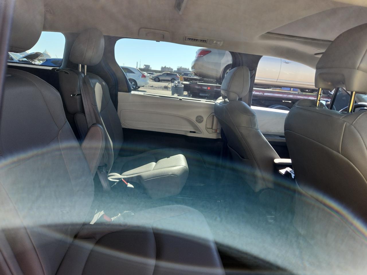 2025 TOYOTA SIENNA