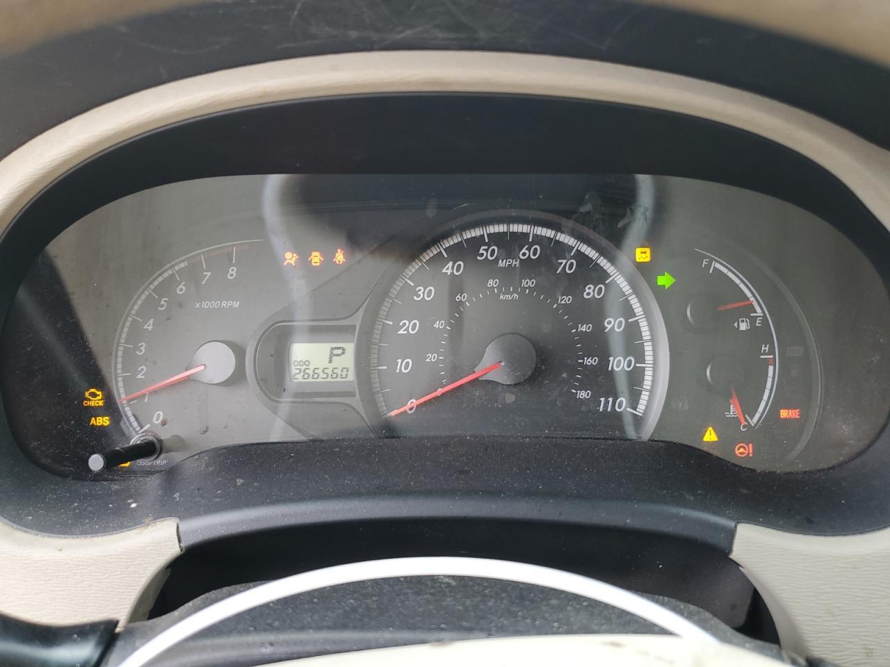2011 TOYOTA SIENNA
