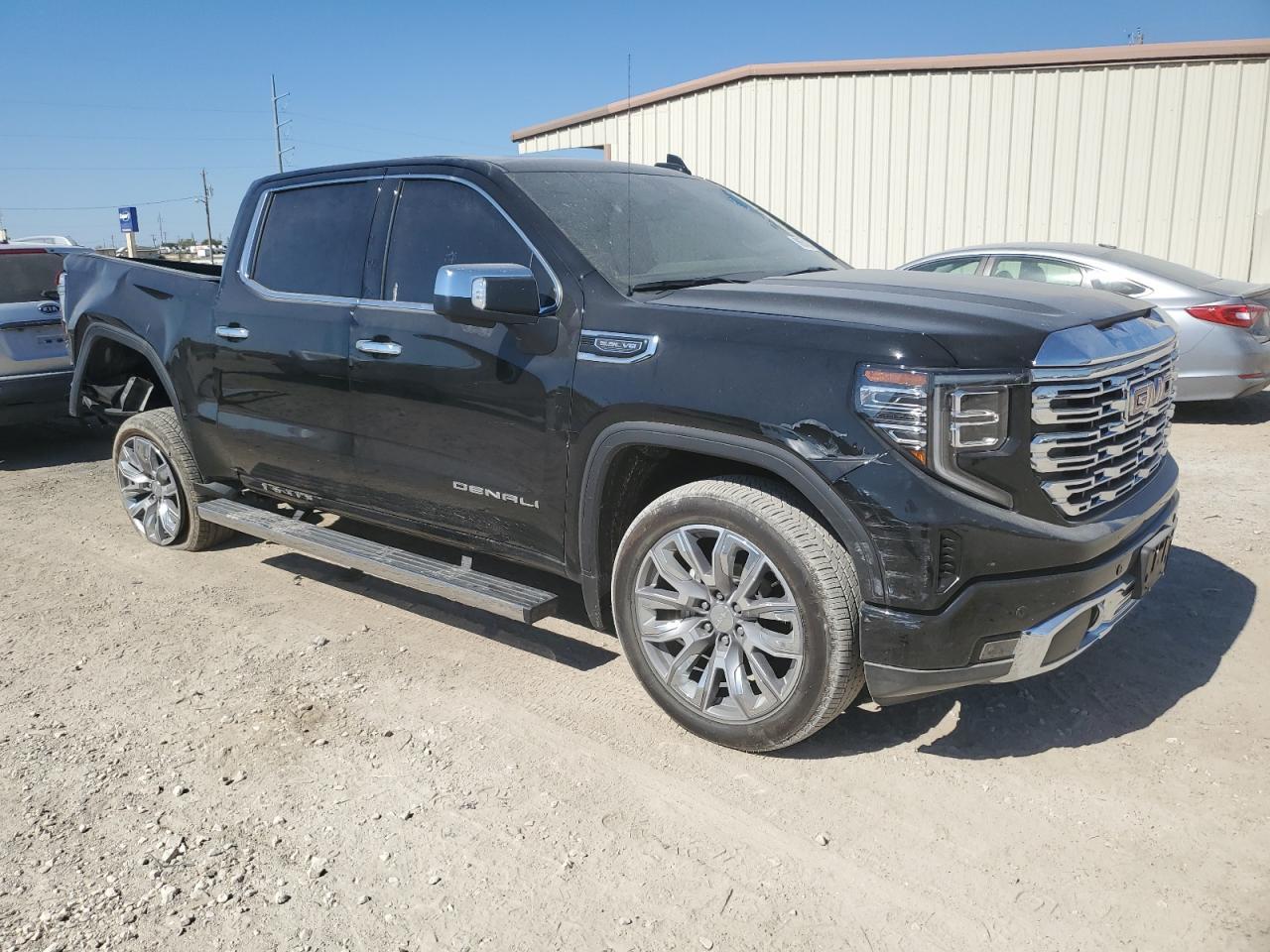 2025 GMC Sierra