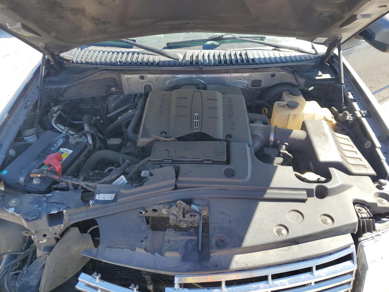 2012 LINCOLN Navigator