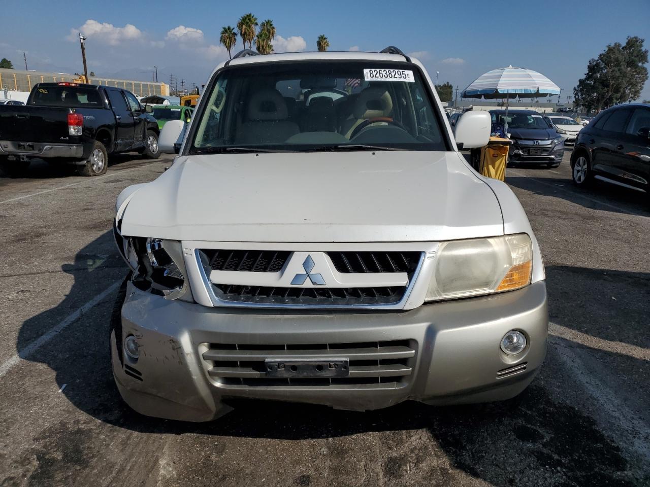 2003 MITSUBISHI Montero