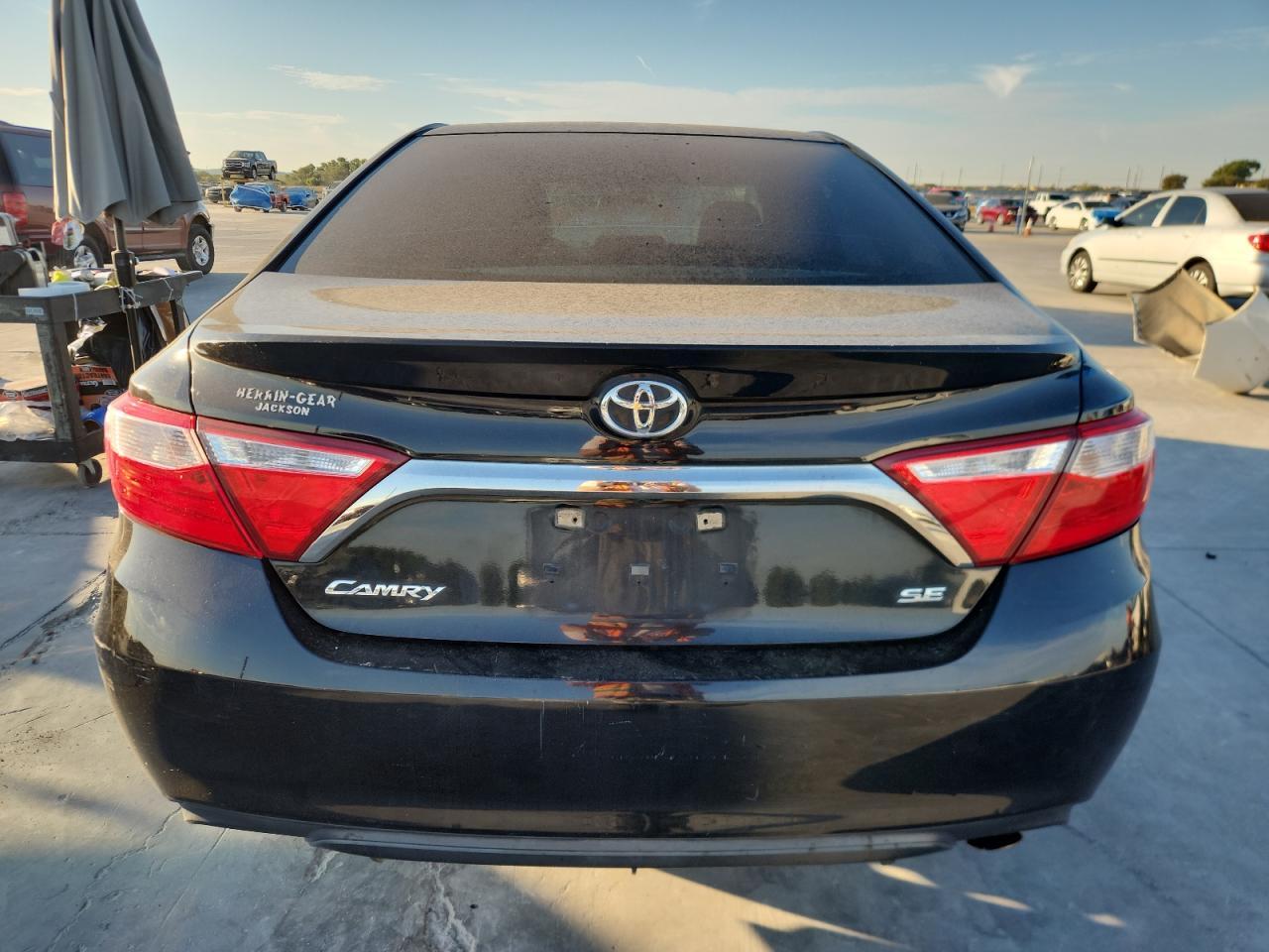 2017 TOYOTA CAMRY