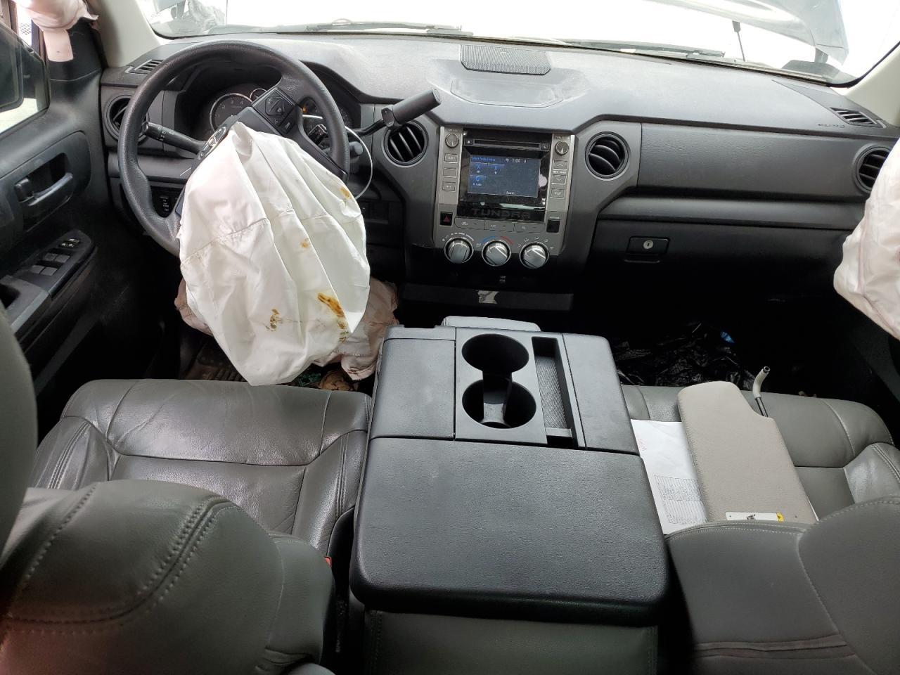 2016 TOYOTA TUNDRA