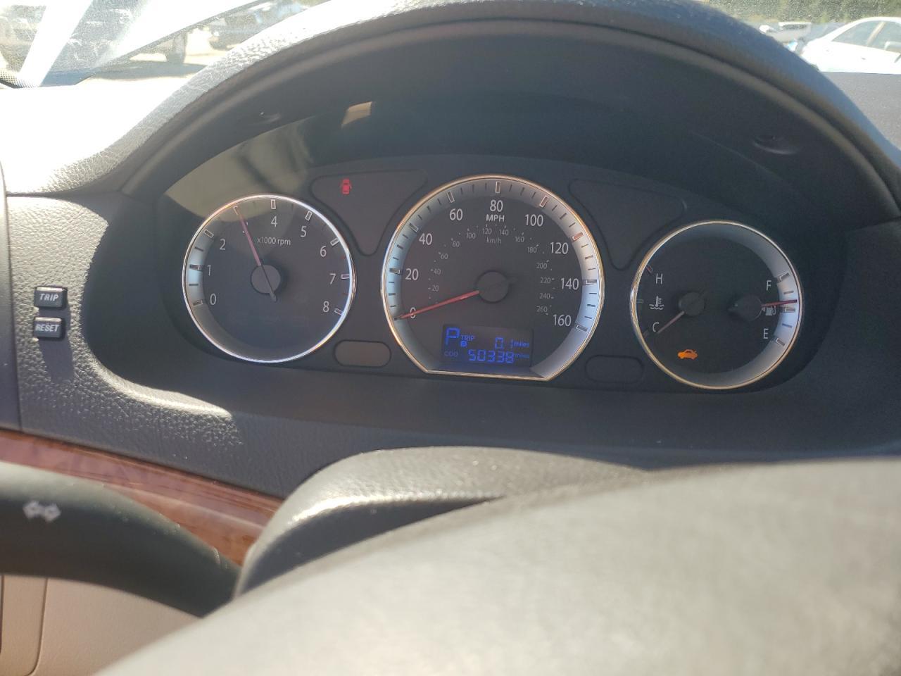 2010 HYUNDAI SONATA