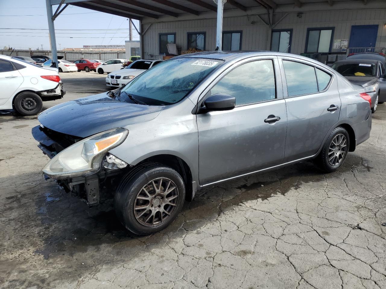 2017 NISSAN VERSA
