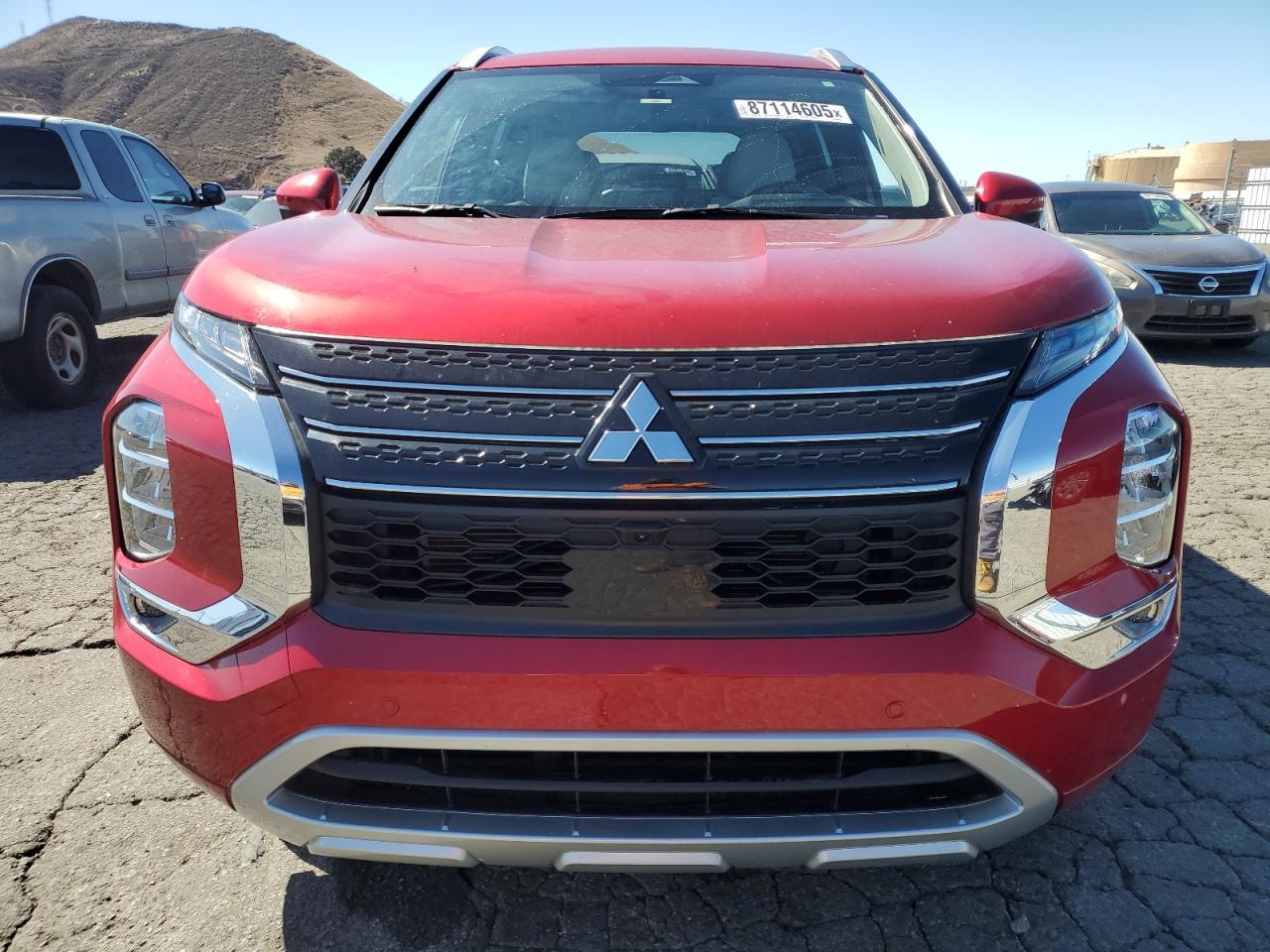 2023 MITSUBISHI outlander