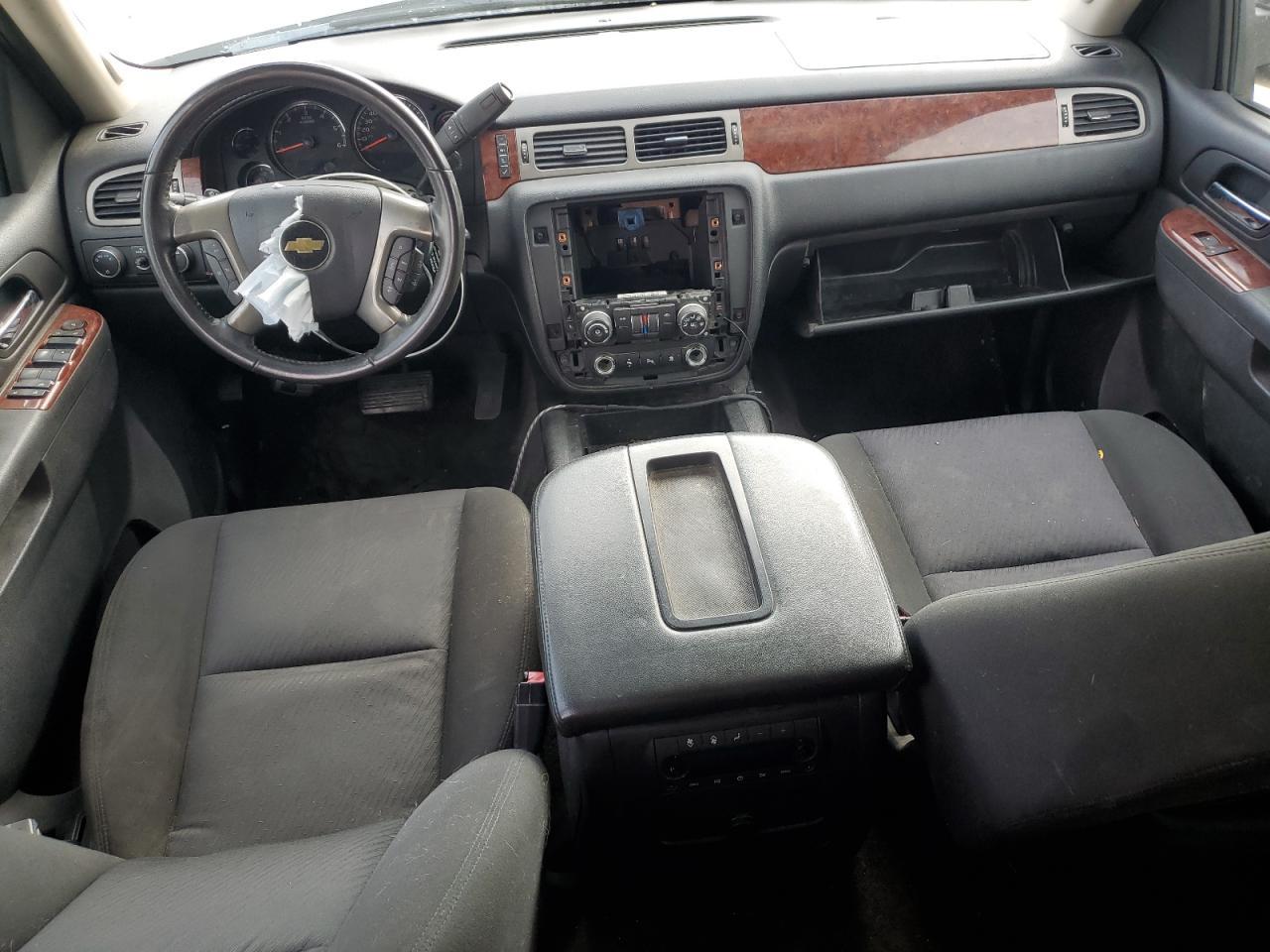 2011 CHEVROLET Suburban