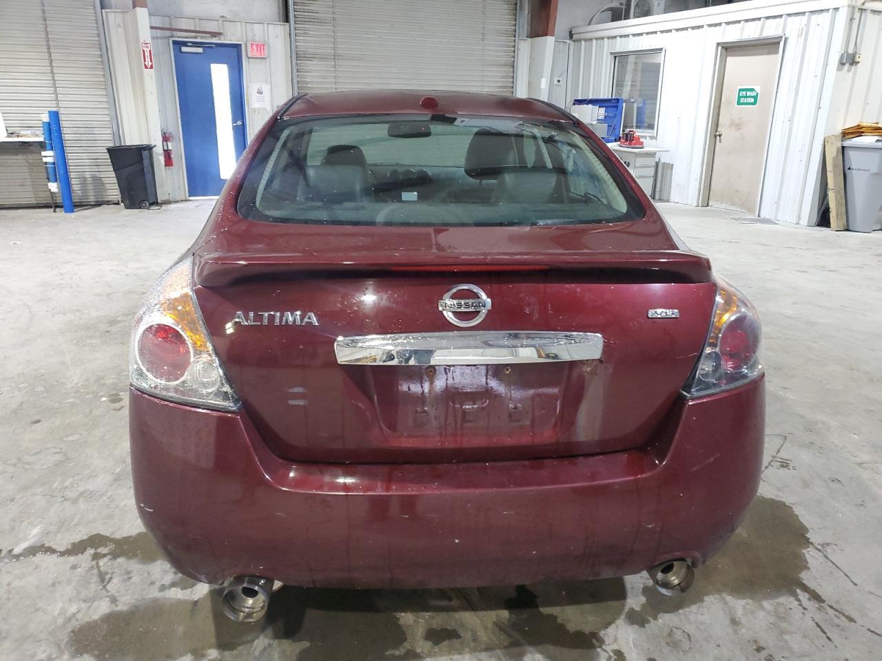 2011 NISSAN ALTIMA