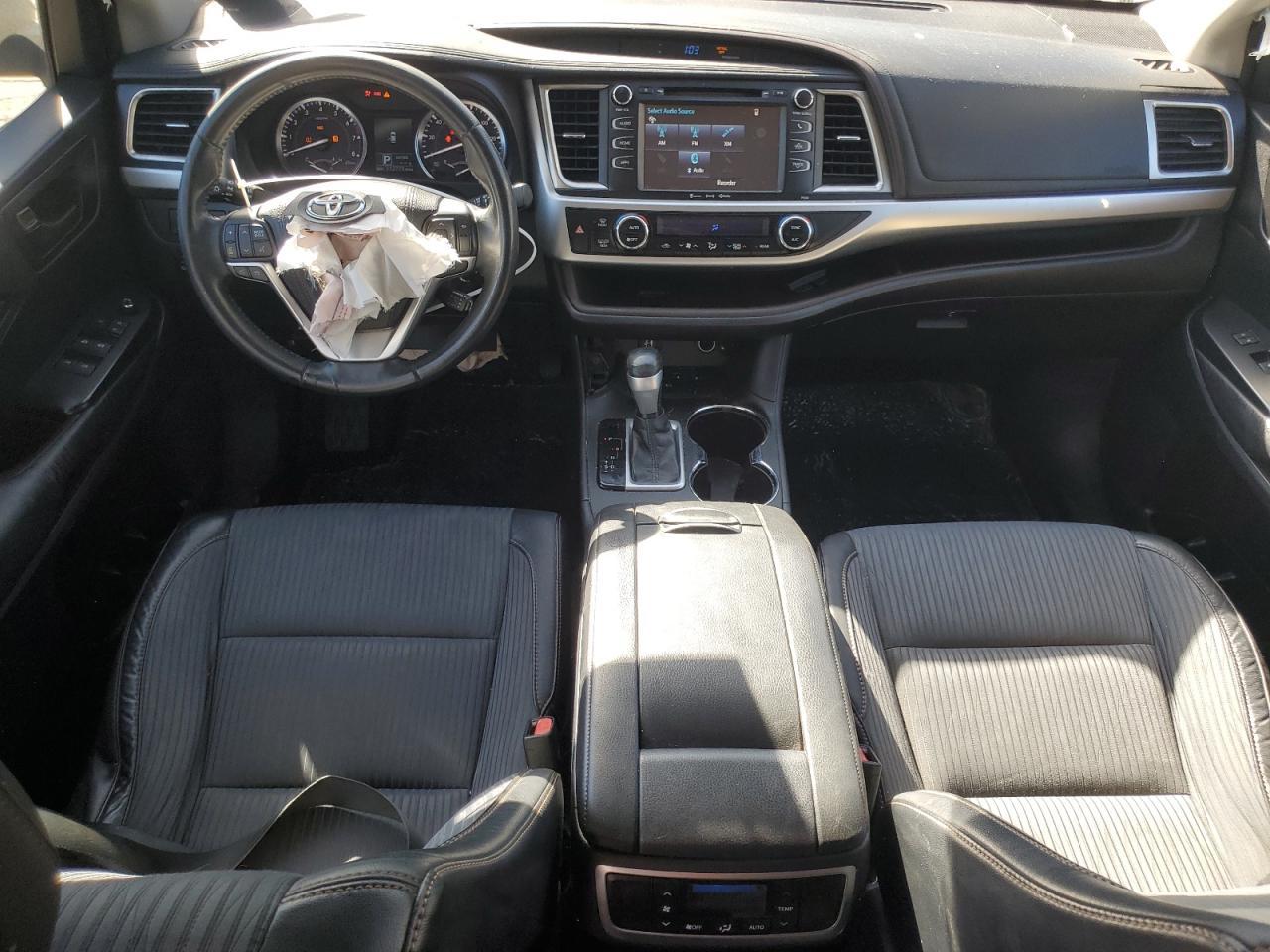 2016 TOYOTA HIGHLANDER