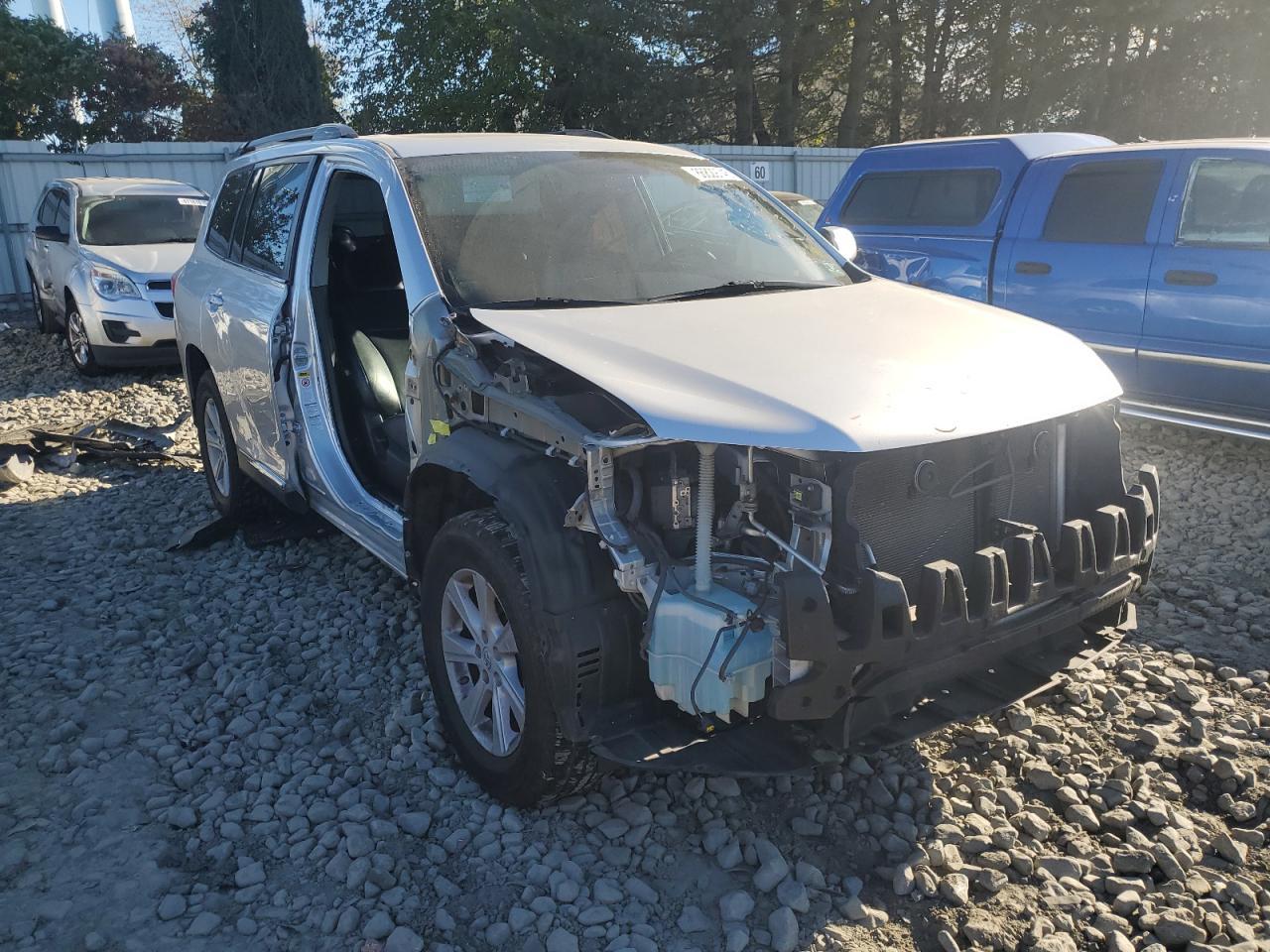 2013 TOYOTA HIGHLANDER