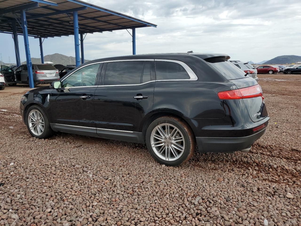 2019 LINCOLN MKT