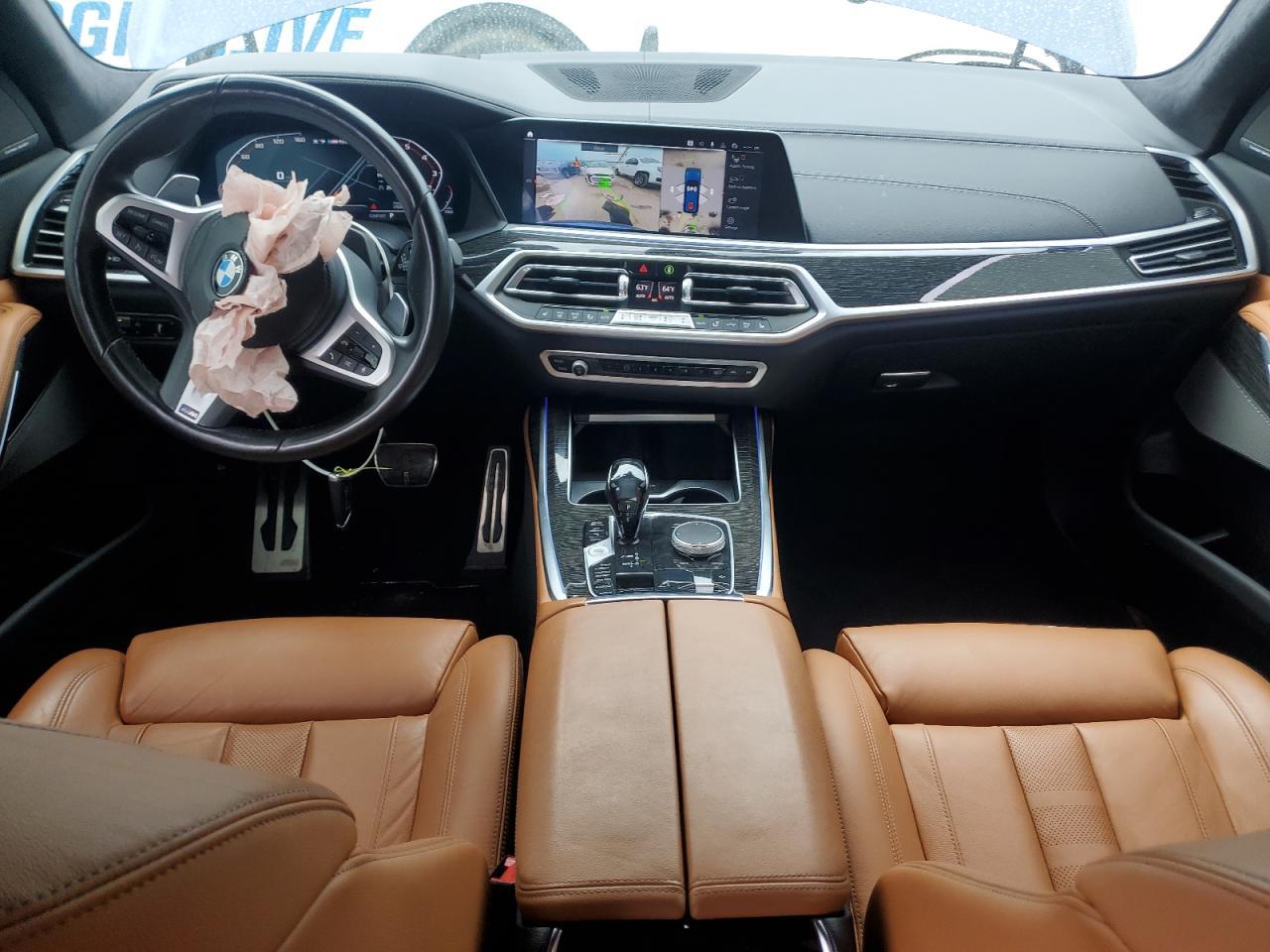 2021 BMW X7