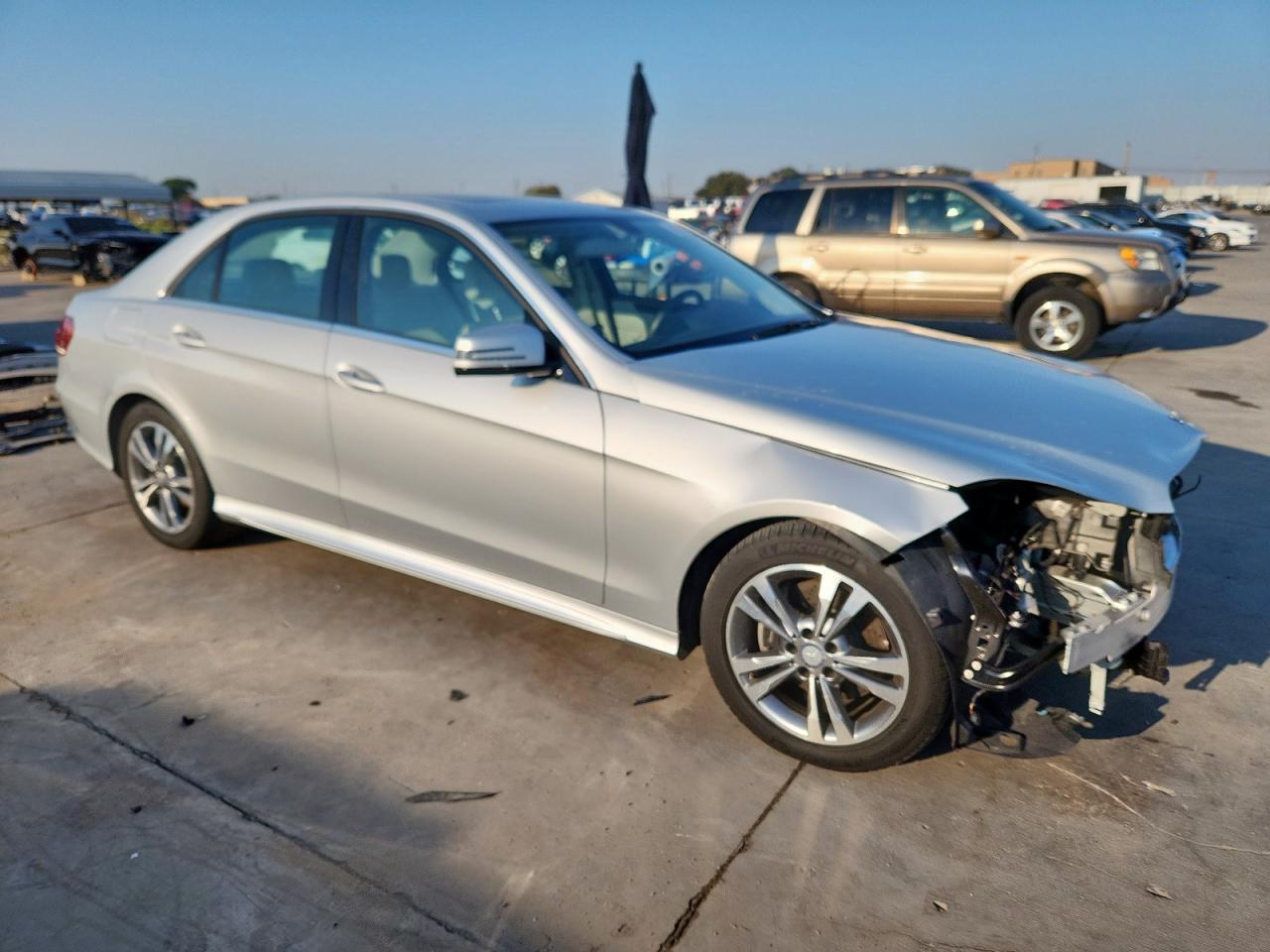 2016 MERCEDES-BENZ E-Class