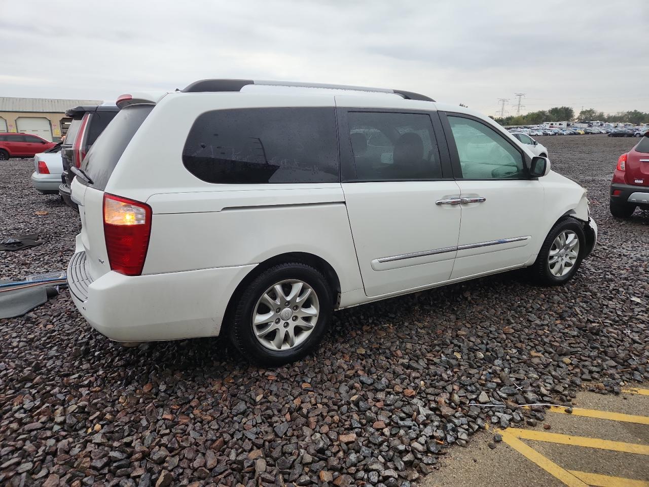 2010 KIA SEDONA