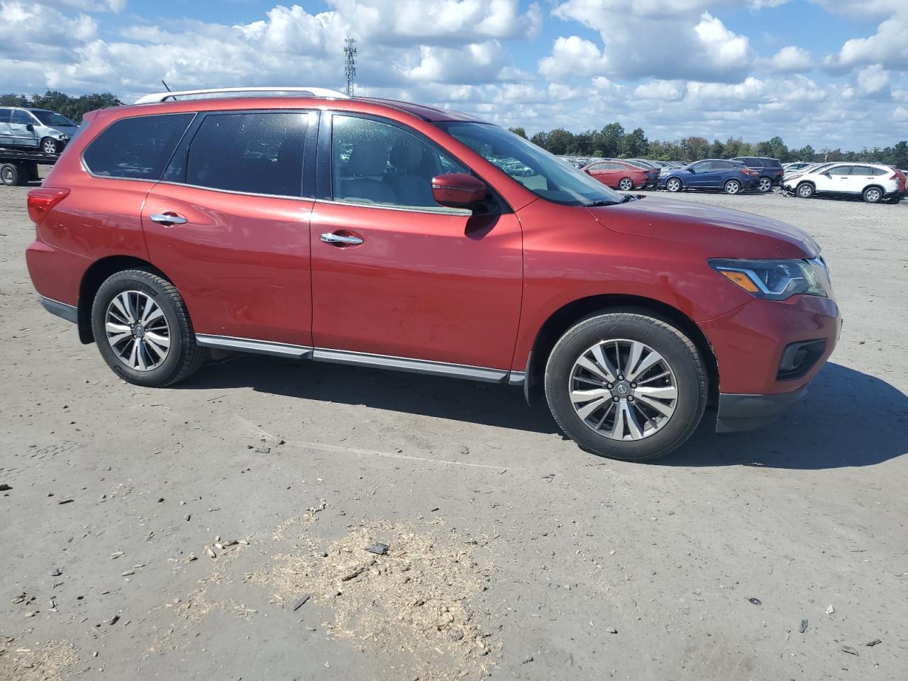 2017 NISSAN PATHFINDER