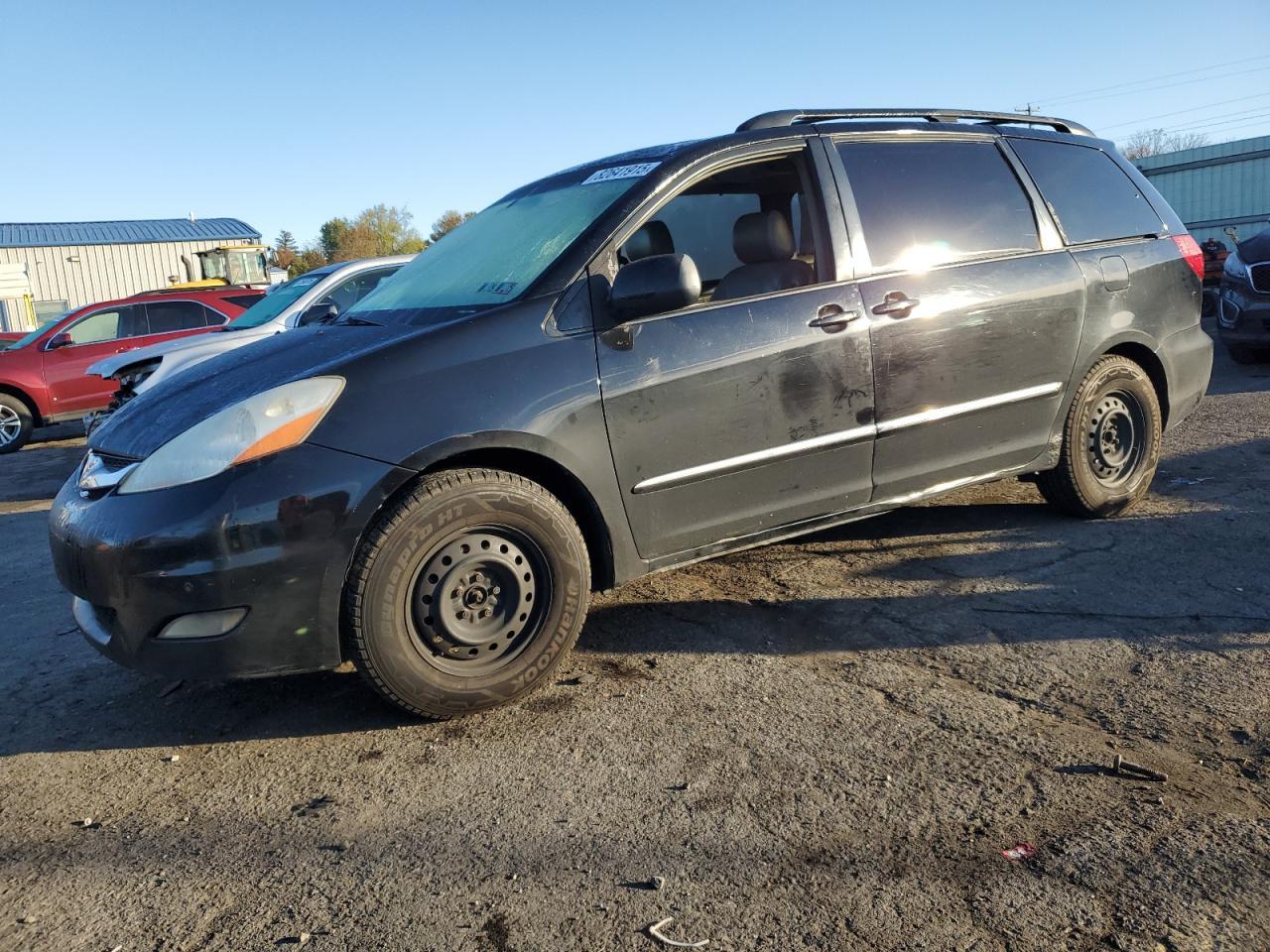 2008 TOYOTA SIENNA