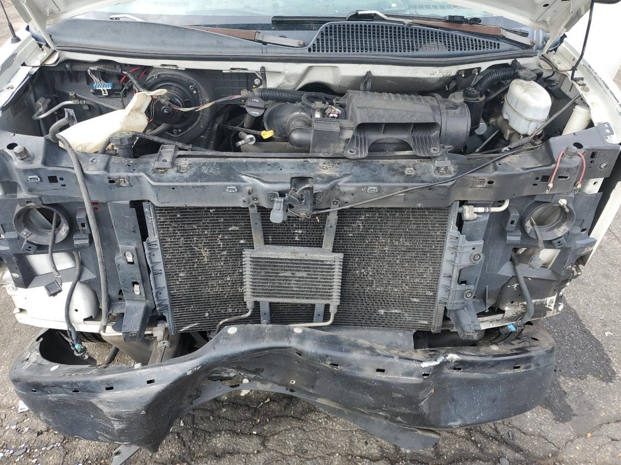 2010 GMC Savana