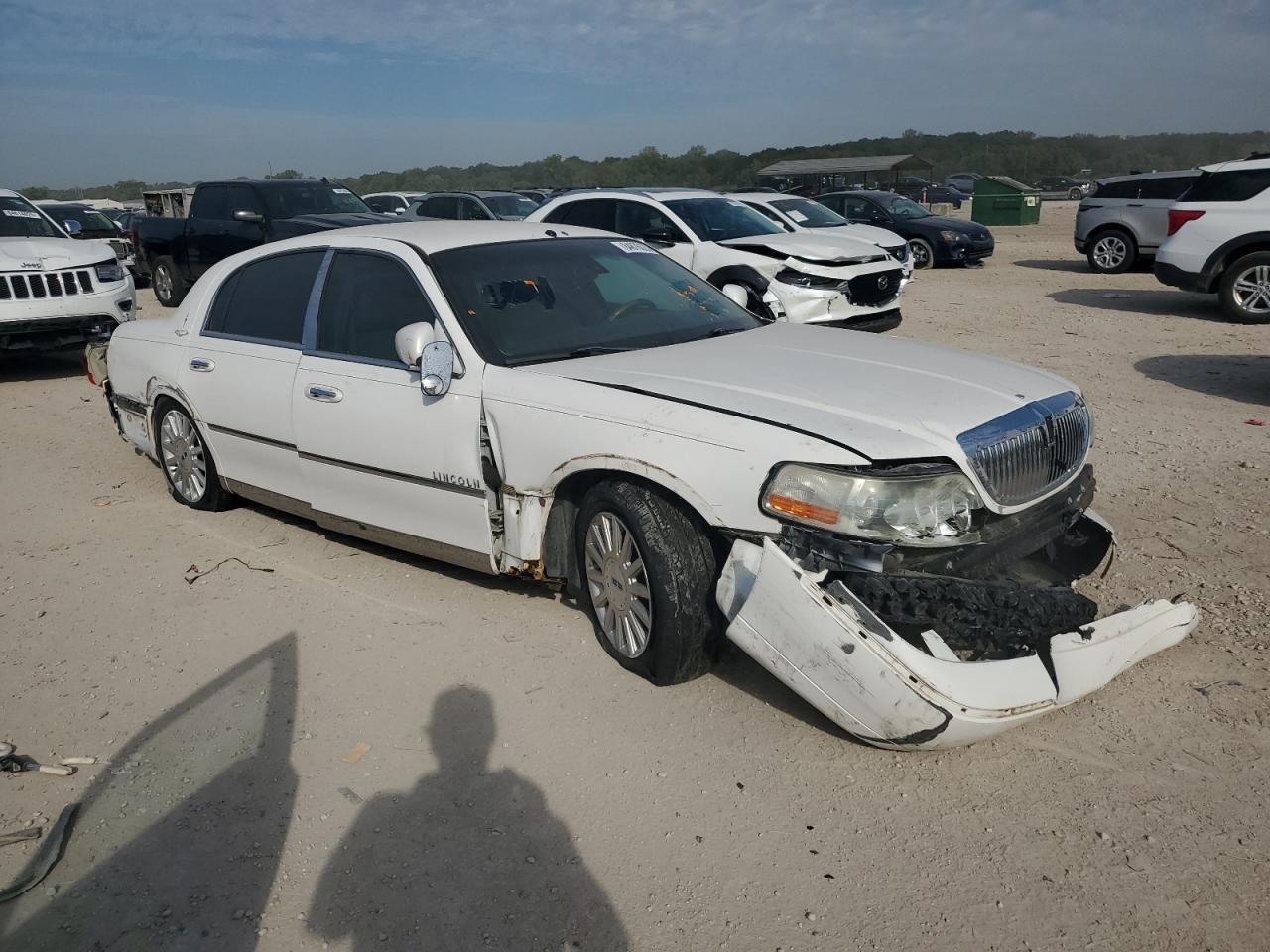 2003 LINCOLN Town Car