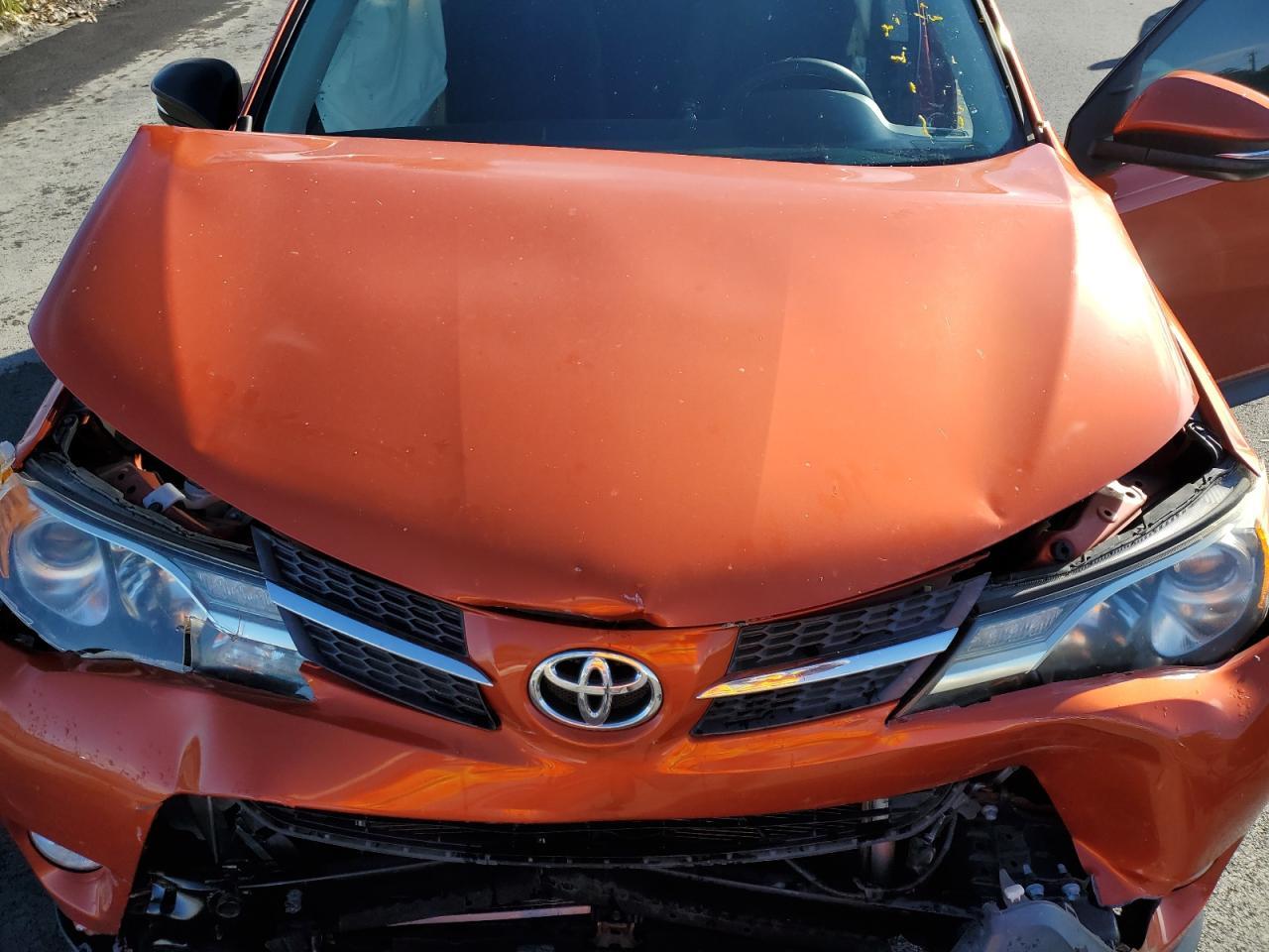 2015 TOYOTA RAV4