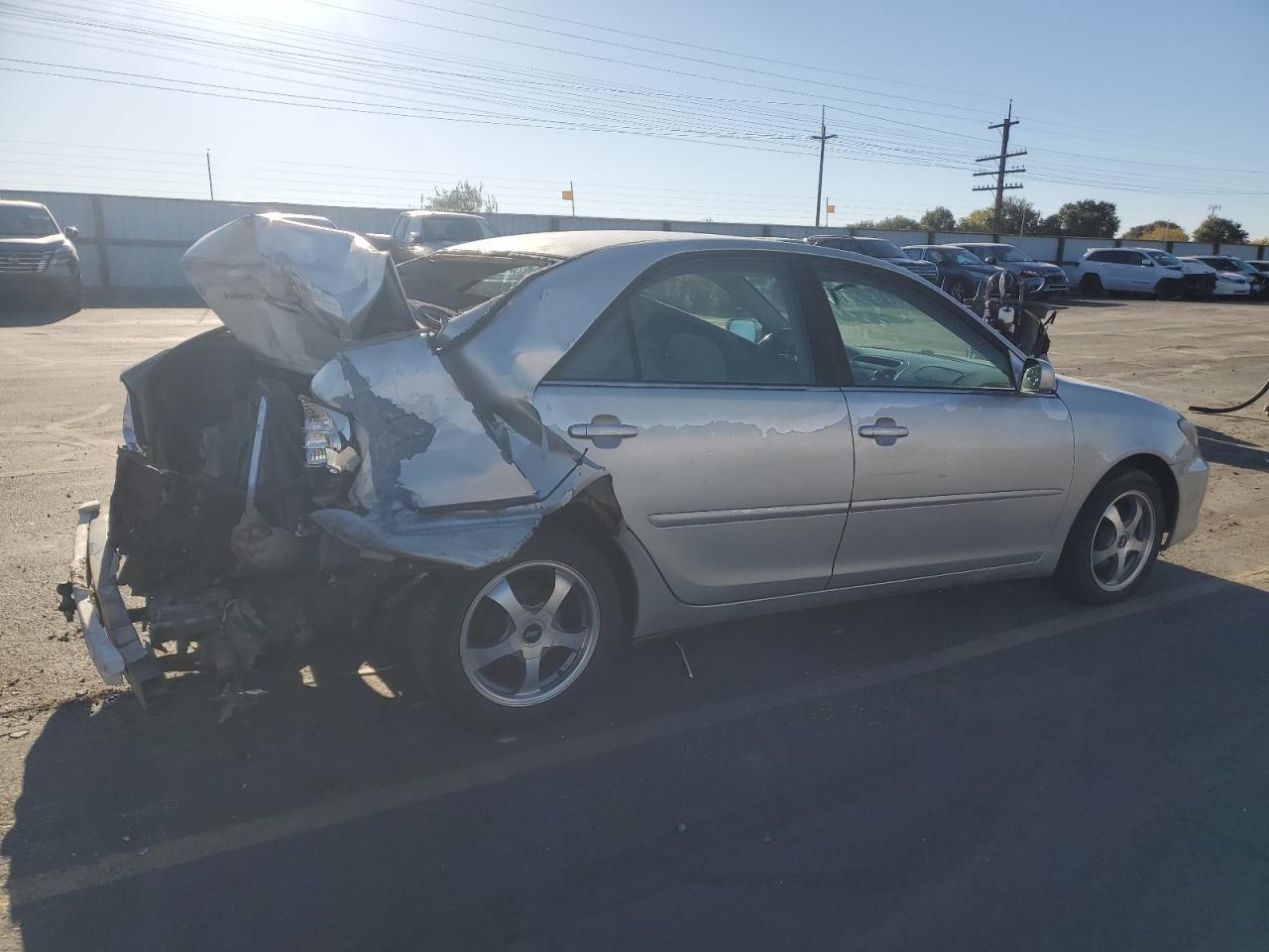 2004 TOYOTA CAMRY