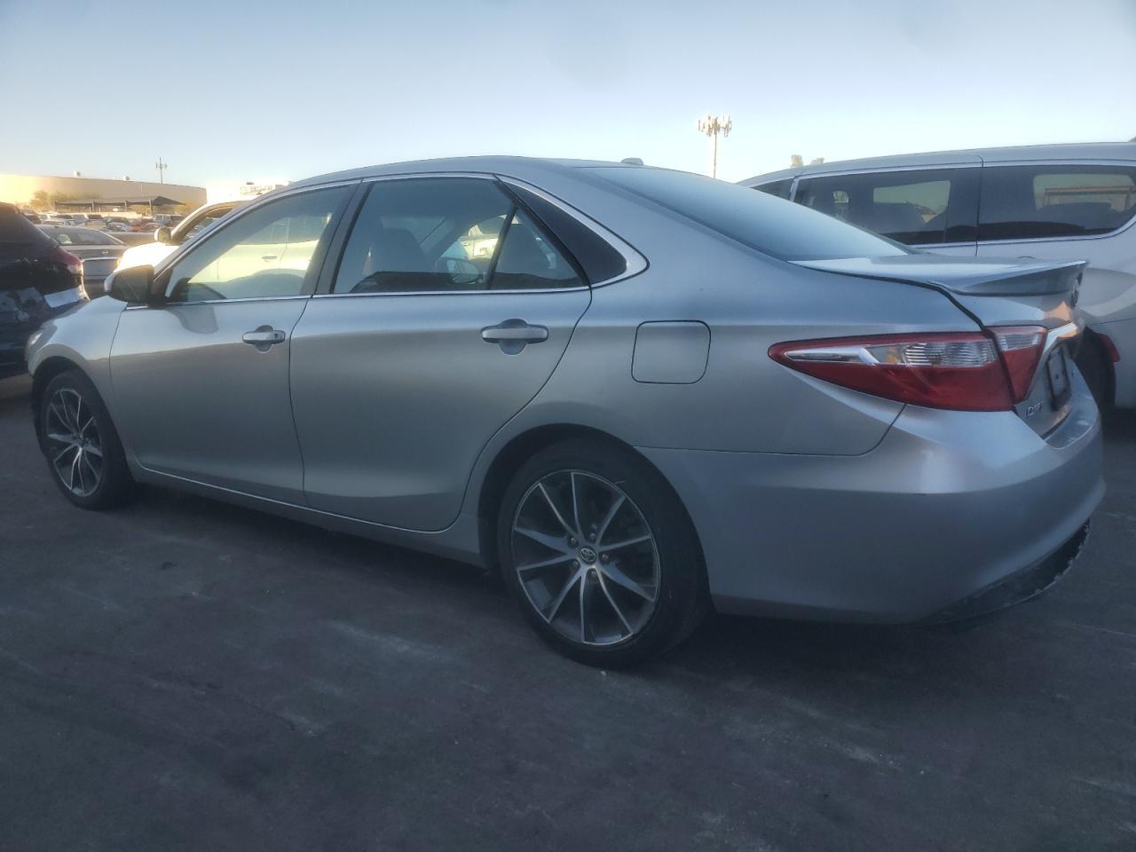 2015 TOYOTA CAMRY