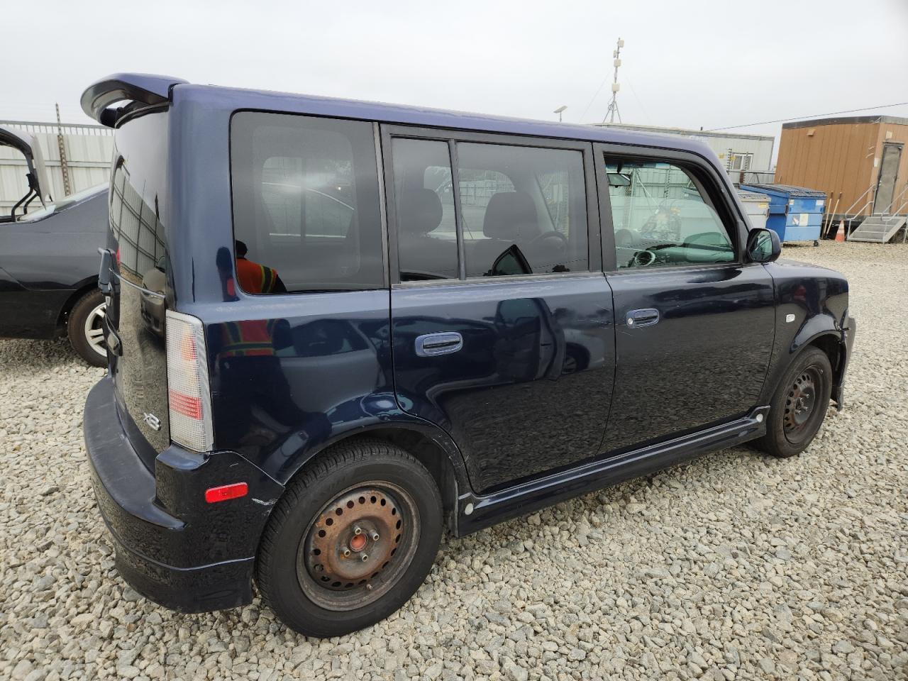 2005 TOYOTA SCION