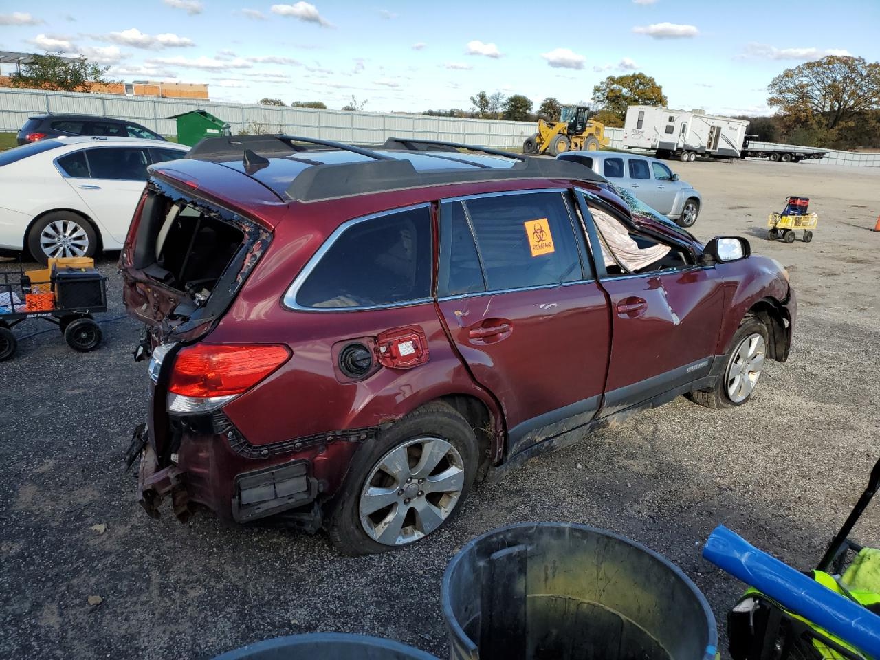 2011 SUBARU Outback