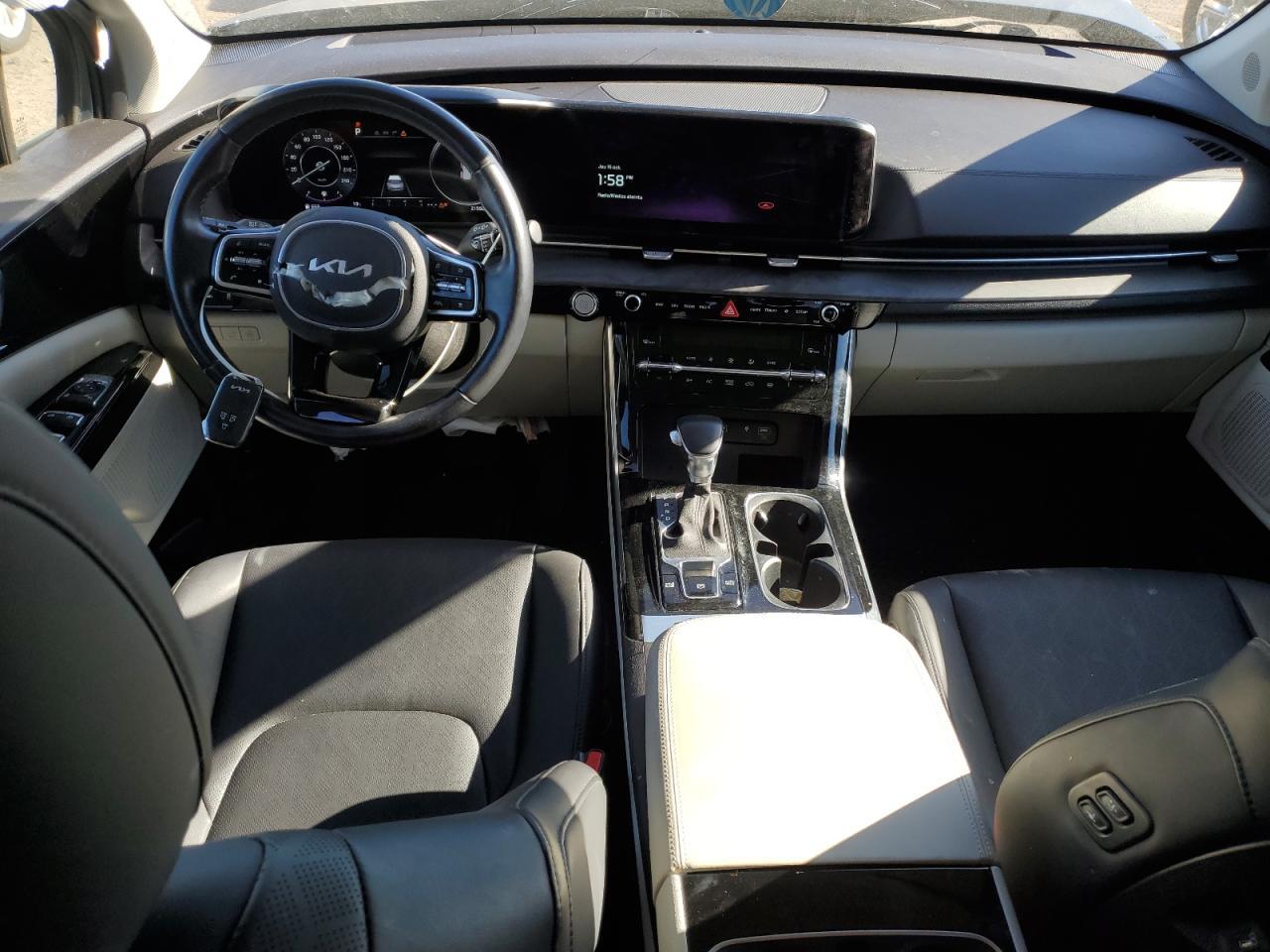 2023 KIA Carnival