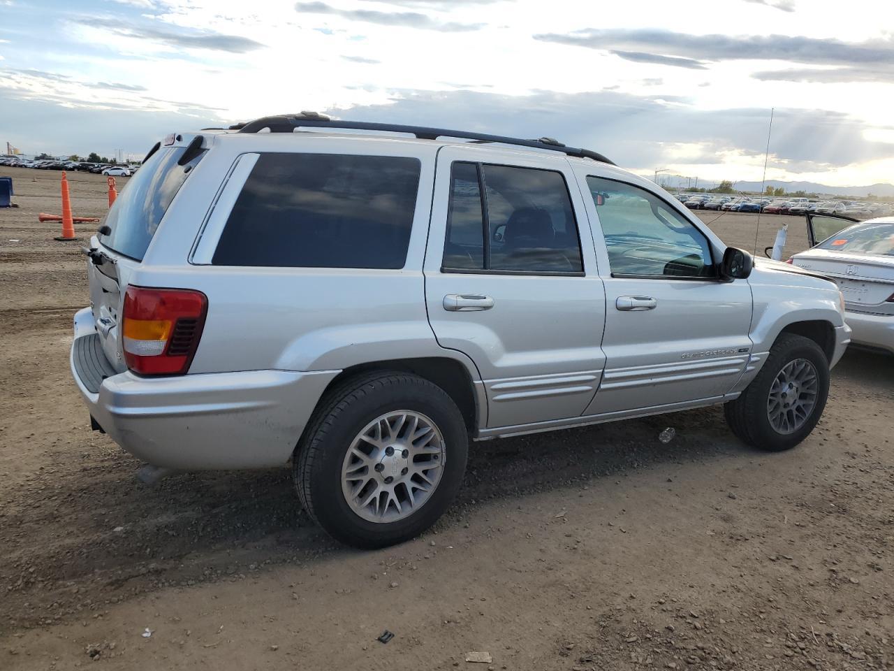 2002 JEEP Grand Cherokee