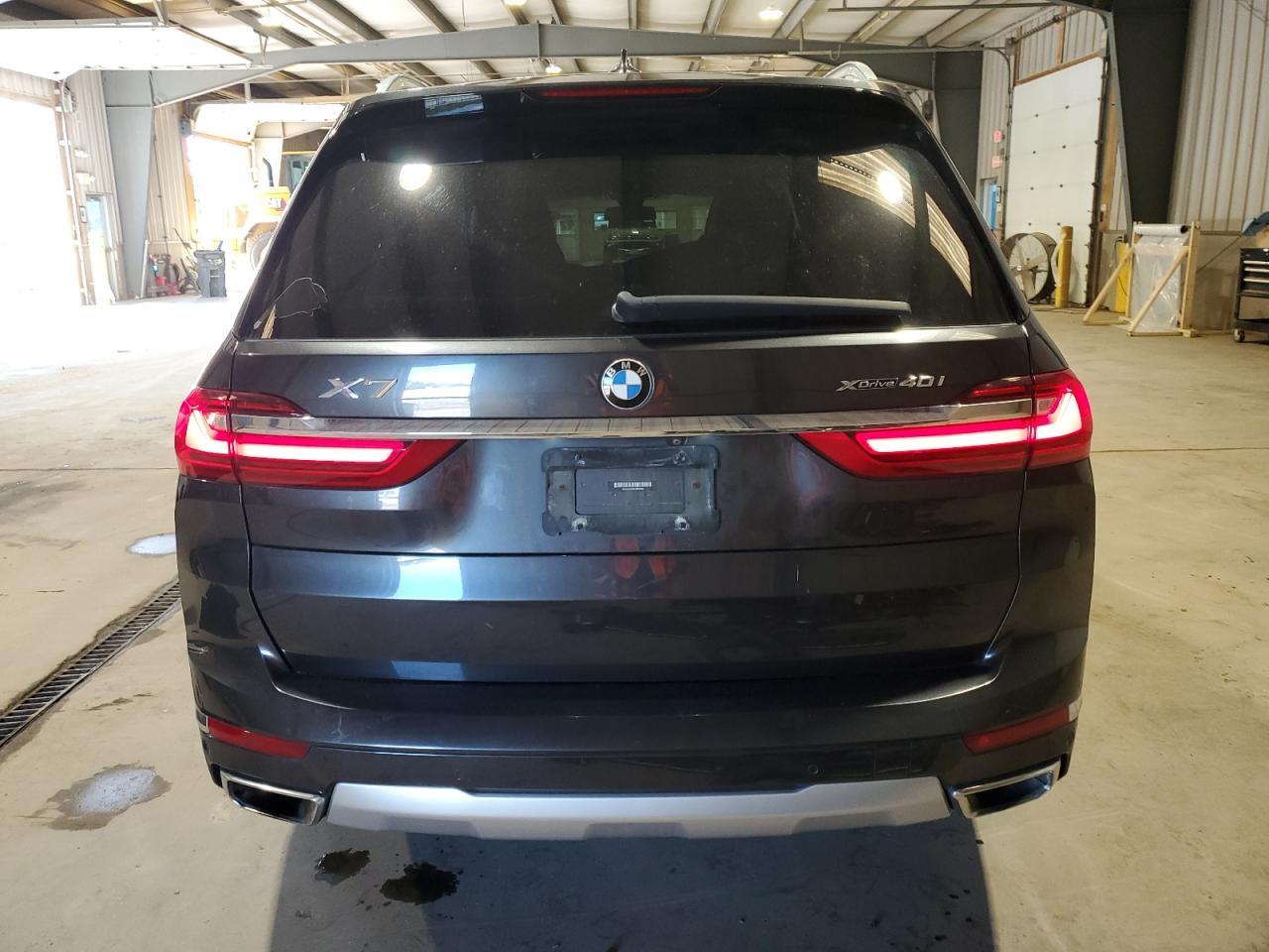 2020 BMW X7