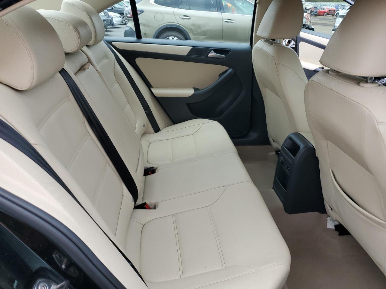 2012 VOLKSWAGEN JETTA