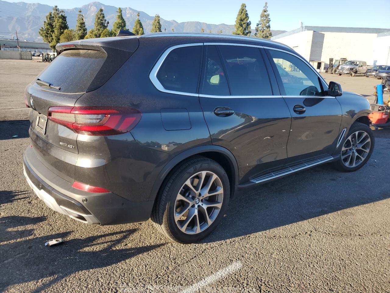 2023 BMW X5