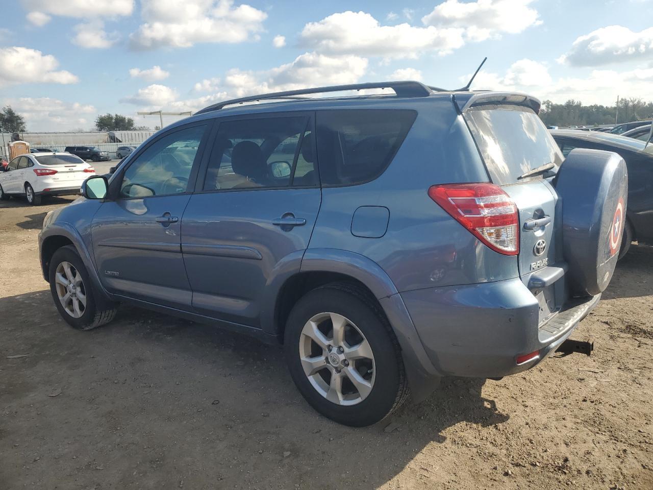 2011 TOYOTA RAV4