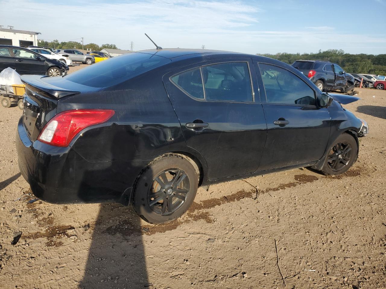 2019 NISSAN VERSA