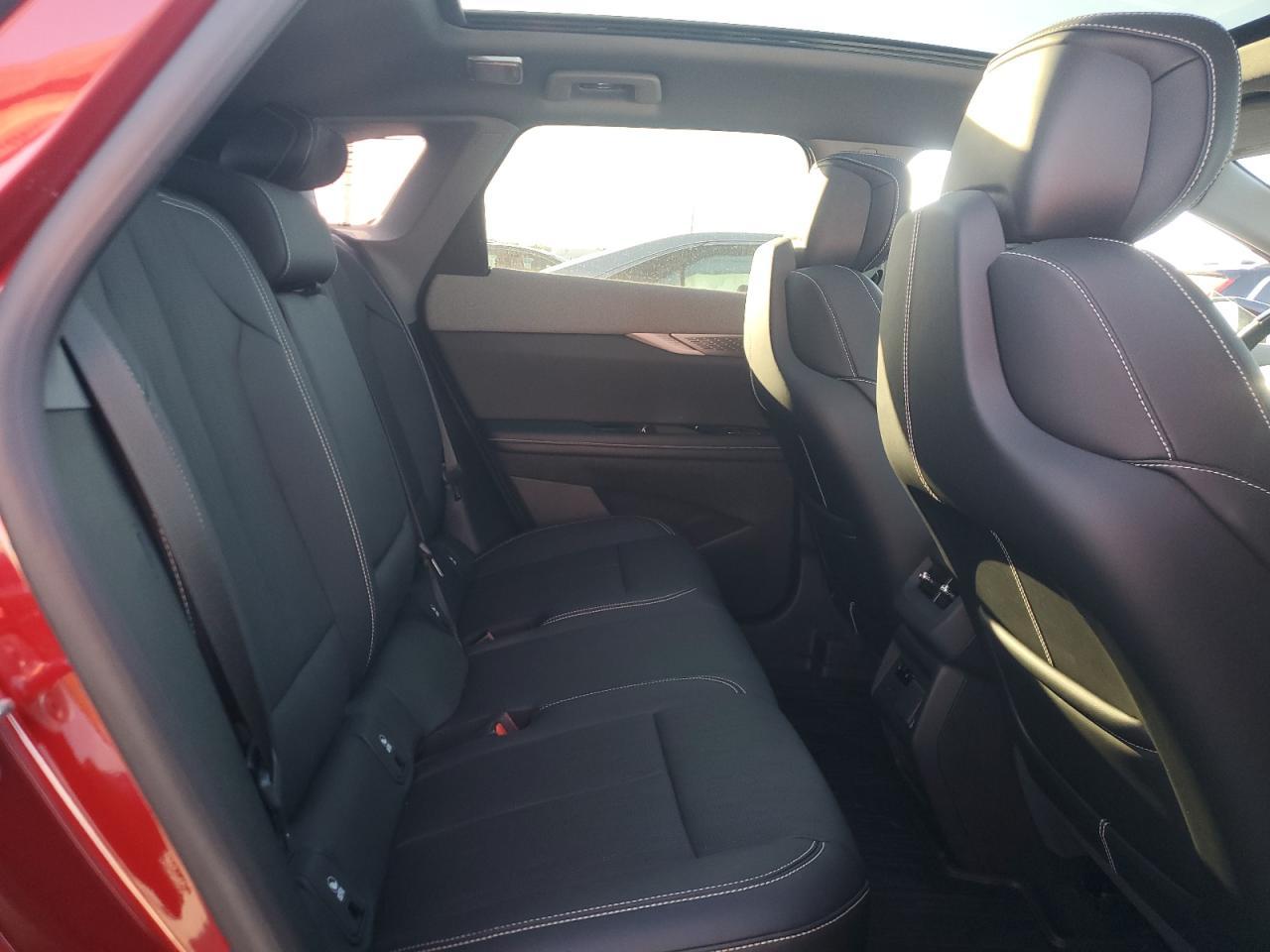 2025 CADILLAC OPTIQ
