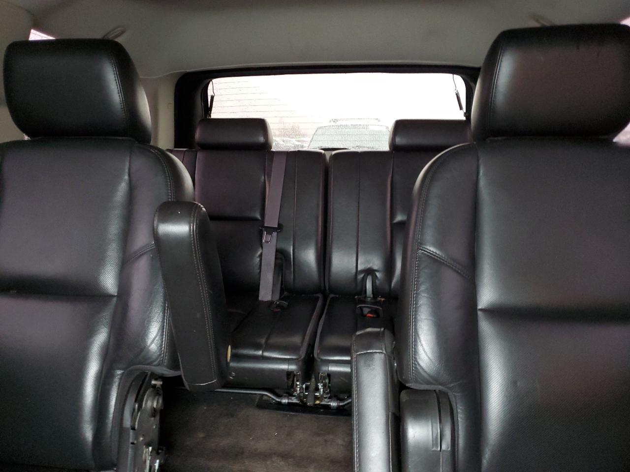 2011 CADILLAC ESCALADE