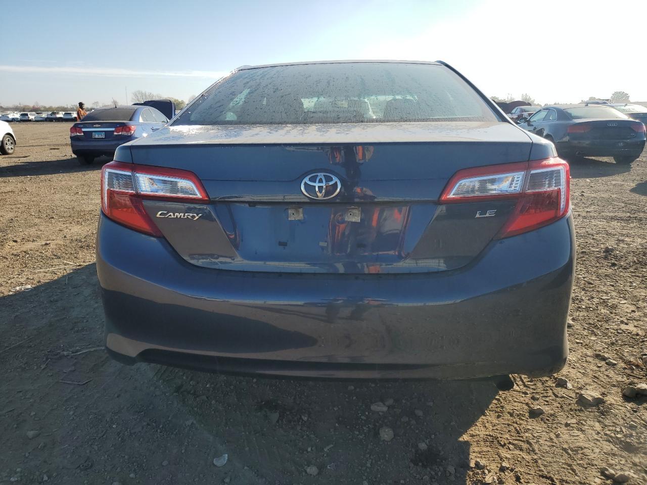 2014 TOYOTA CAMRY