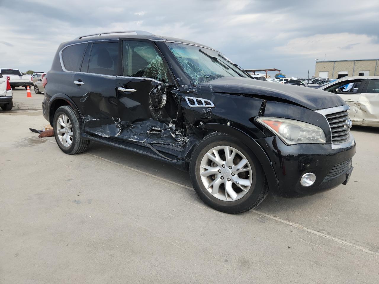 2011 INFINITI QX56