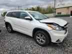 2016 TOYOTA HIGHLANDER