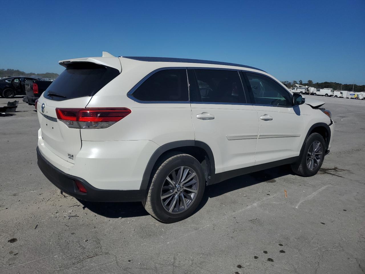 2019 TOYOTA HIGHLANDER