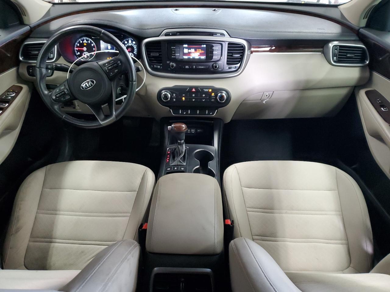 2016 KIA SORENTO