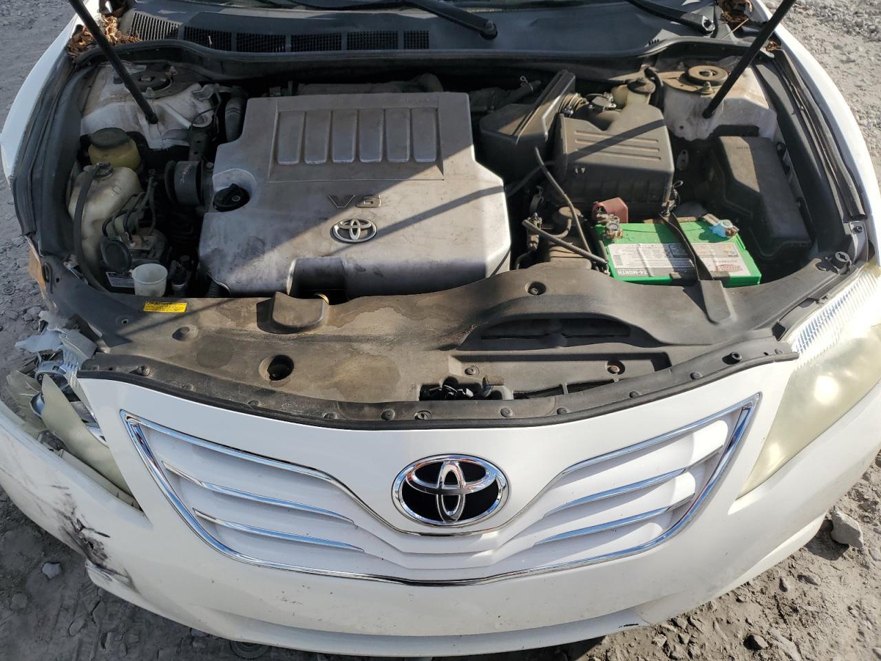 2010 TOYOTA CAMRY