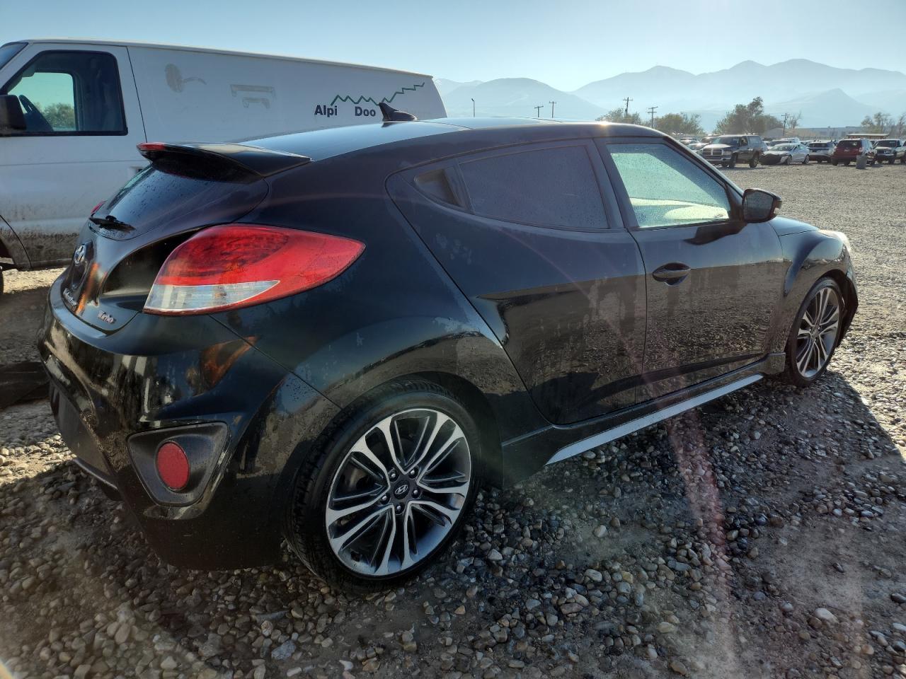 2016 HYUNDAI VELOSTER