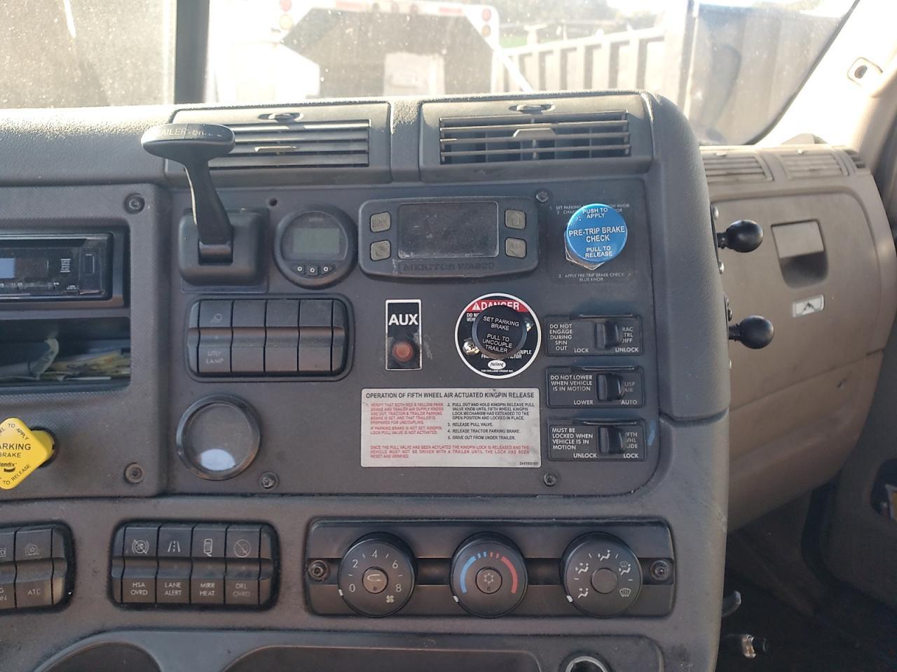 2016 FREIGHTLINER CASCADIA 125